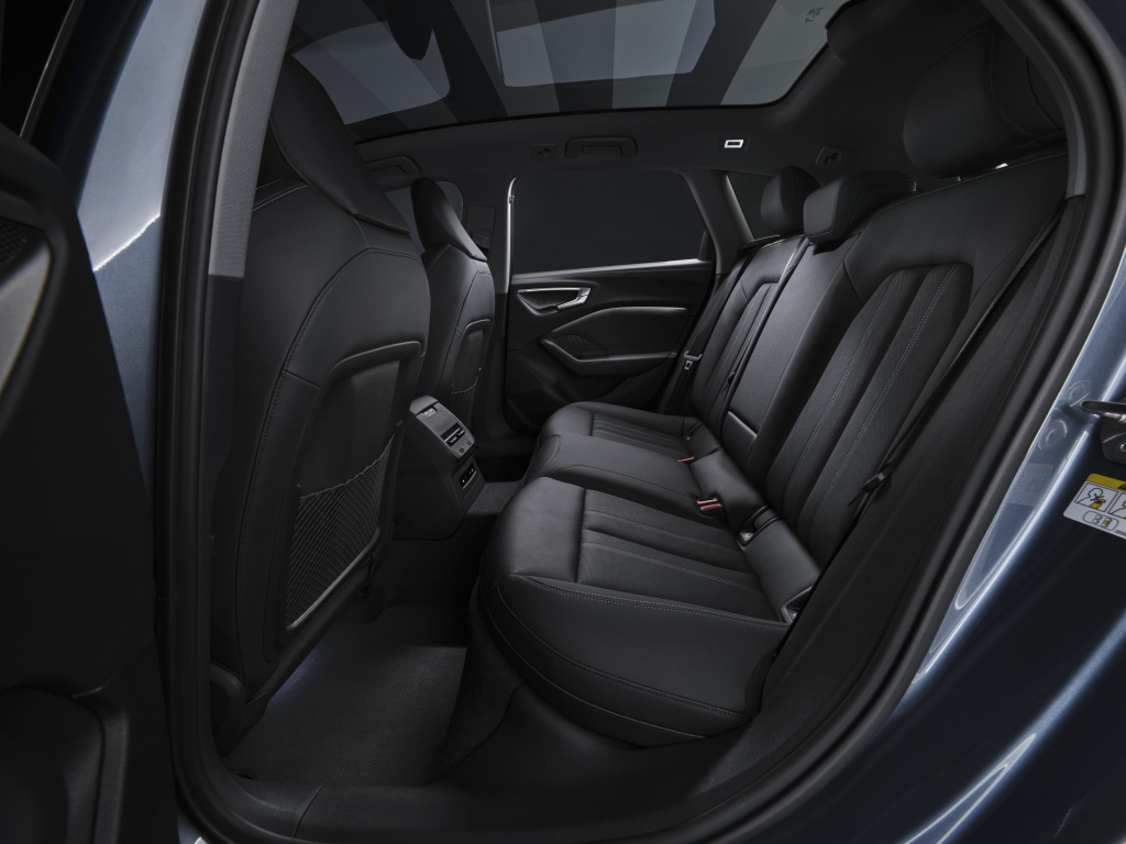 audi_a5_avant_tfsi_quattro_s_line_3.jpg