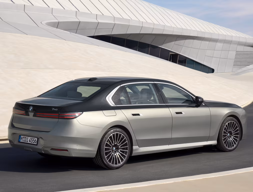 bmw_74059_0589014216e3115d.avif