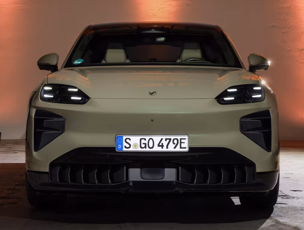 porsche_cayenne_turbo_coupe_electric82_05b8031e0c05091b.avif