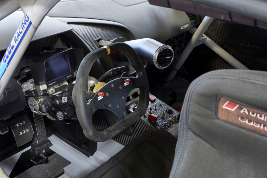 Interior Saintéloc Racing Audi R8 LMS ultra '2014