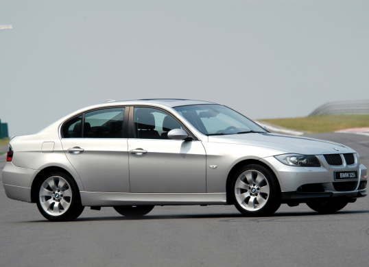 2005 bmw 325i shop accessories