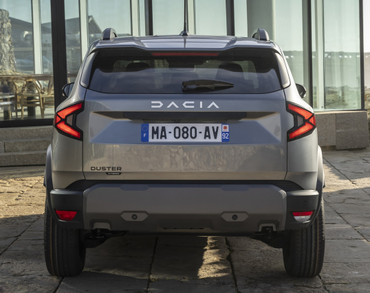 Dacia Duster Hybrid Journey Worldwide 2024