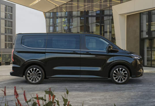 Ford transit custom sales tourneo titanium x
