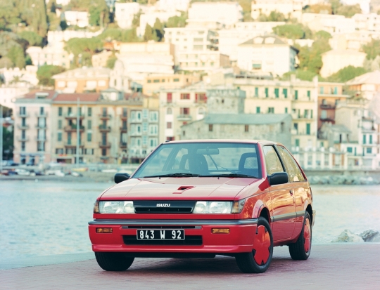 Irmscher Isuzu Gemini Turbo Hatchback (JT150) '1987