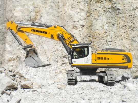 Liebherr r 2025 966