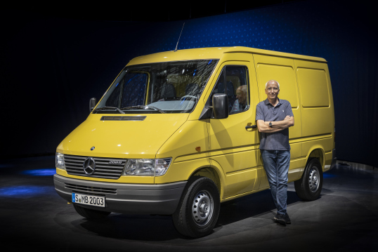 Mercedes benz sprinter 208d hotsell