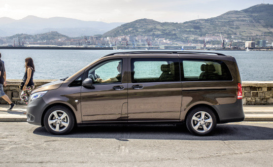 9 seater mercedes sales vito