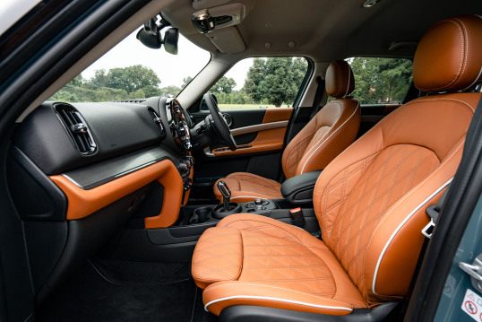 Mini on sale f60 interior