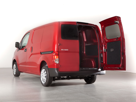 Nissan nv200 hot sale mini cargo