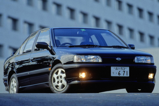 Nissan Primera 2.0Te [Japan] (E-HP10) '1990–92