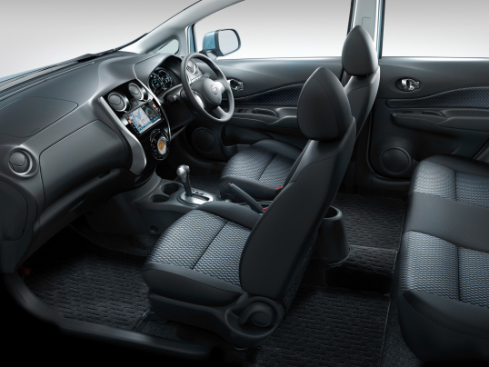 nissan note 2012 interior