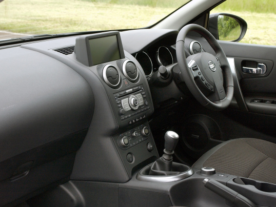 nissan qashqai interior 2008