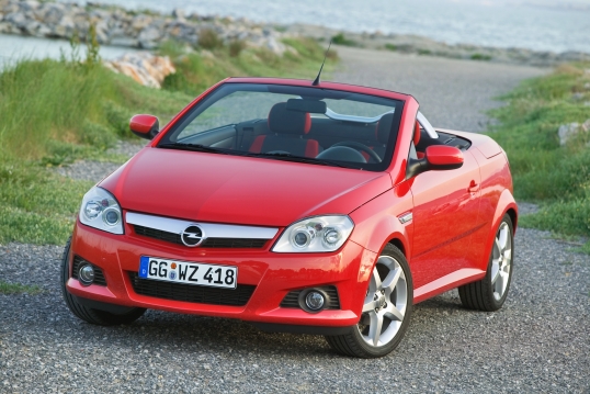 https://s3.wheelsage.org/format/picture/picture-preview-large/o/opel/tigra_twintop_1.4/opel_tigra_twintop_1.4_65.jpg