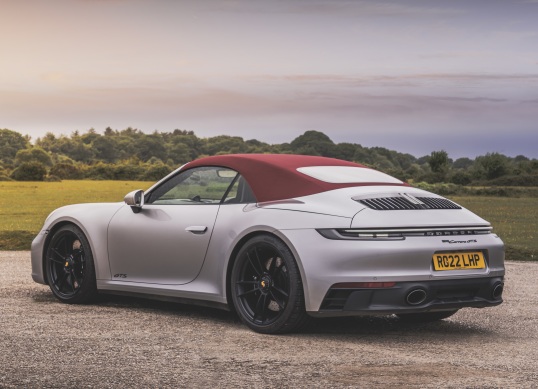 Porsche 911 Carrera GTS Cabriolet [UK-spec] (992) 2022–н.в.