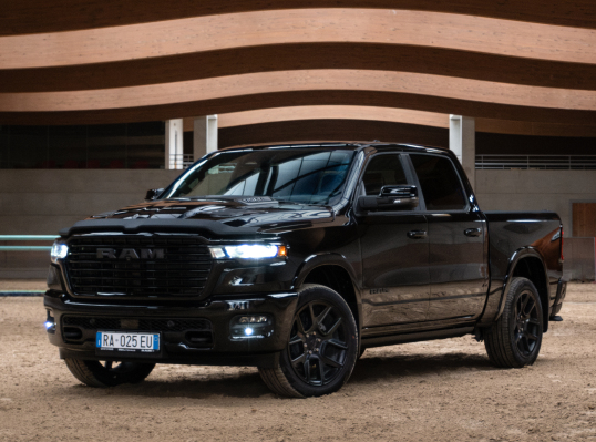 Ram 1500 Laramie Crew Cab Night Edition EU spec DT 2024