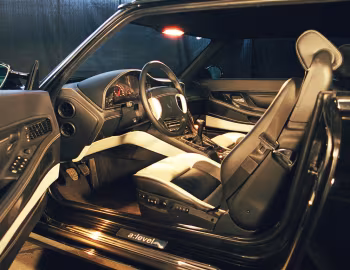 Interior Volga V12 Coupe '2001