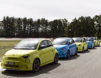 Abarth 500e (394) '2023–н.ч.