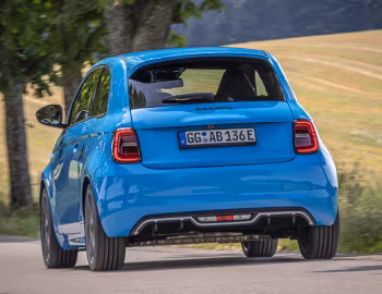 Abarth 500e Turismo [Worldwide] (394) '2023–н.ч.