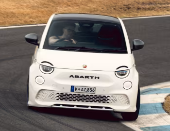 Abarth 500e Turismo [Australia] (394) '2023–pr.