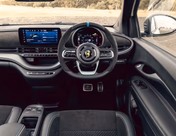 Передня панель Abarth 500e Turismo [Australia] (394) '2023–н.ч.