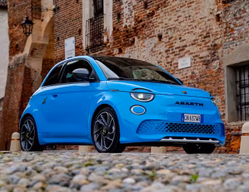 Abarth 500e Turismo [Worldwide] (394) '2023–pr.