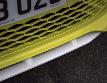 Abarth 500e Turismo [UK-spec] (394) '2023–pr.