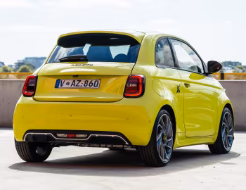 Abarth 500e Turismo [Australia] (394) '2023–pr.