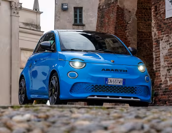 Abarth 500e Turismo [Worldwide] (394) '2023–pr.