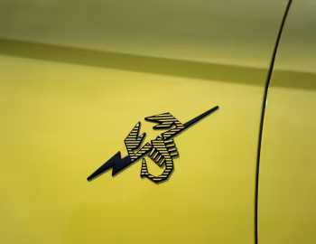 Abarth 500e Turismo [UK-spec] (394) '2023–н.ч.