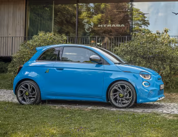 Abarth 500e Turismo [Worldwide] (394) '2023–pr.