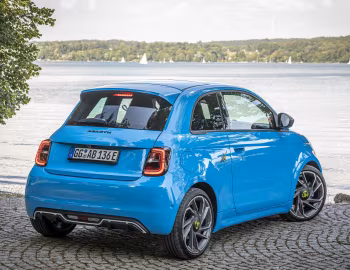 Abarth 500e Turismo [Worldwide] (394) '2023–pr.