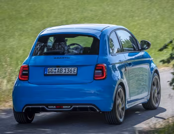 Abarth 500e Turismo [Worldwide] (394) '2023–pr.