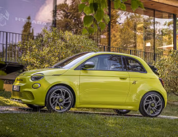 Abarth 500e Turismo Cabrio [Worldwide] (394) '2023–pr.