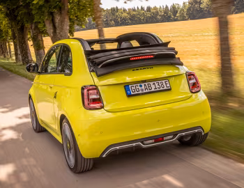 Abarth 500e Turismo Cabrio [Worldwide] (394) '2023–pr.
