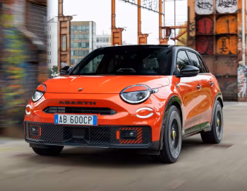 Abarth 600e Competizione (365) '2025–pr.