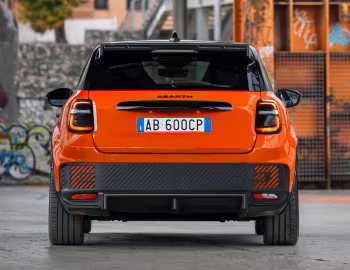 Abarth 600e Competizione (365) '2025–pr.