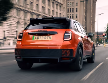 Abarth 600e Competizione [UK-spec] (365) '2026