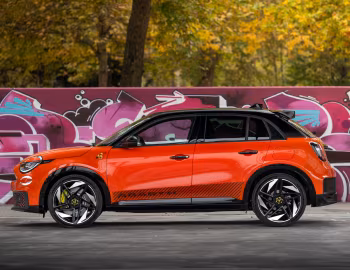 Abarth 600e Competizione (365) '2025–pr.