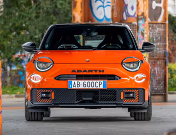 Abarth 600e Competizione (365) '2025–pr.
