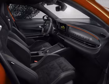 Intérieur Abarth 600e Competizione (365) '2025–pr.