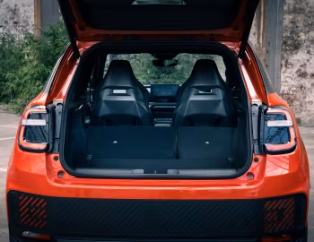 Boot Abarth 600e Competizione [UK-spec] (365) '2026