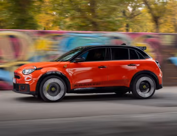 Abarth 600e Competizione (365) '2025–pr.