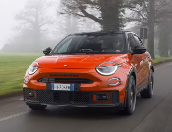 Abarth 600e Competizione Edizione Milano Cortina 2026 [Italy] (365) '2025–26