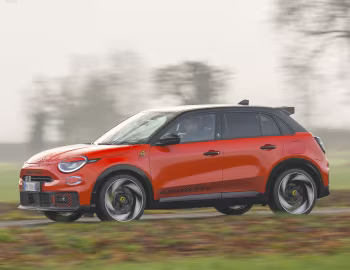 Abarth 600e Competizione Edizione Milano Cortina 2026 [Italy] (365) '2025–26