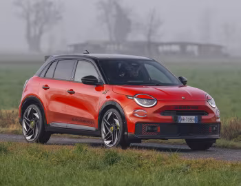 Abarth 600e Competizione Edizione Milano Cortina 2026 [Italy] (365) '2025–26
