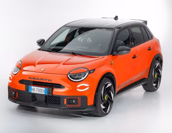 Abarth 600e Competizione Edizione Milano Cortina 2026 [Italy] (365) '2025–26