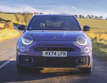 Abarth 600e Scorpionissima [UK-spec] (365) '2025