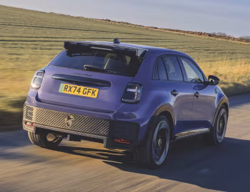 Abarth 600e Scorpionissima [UK-spec] (365) '2025