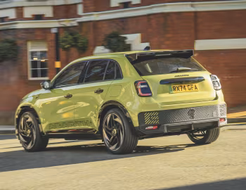 Abarth 600e Scorpionissima [UK-spec] (365) '2025