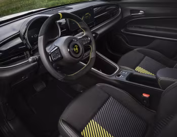 Intérieur Abarth 600e Turismo [Worldwide] (365) '2024–pr.